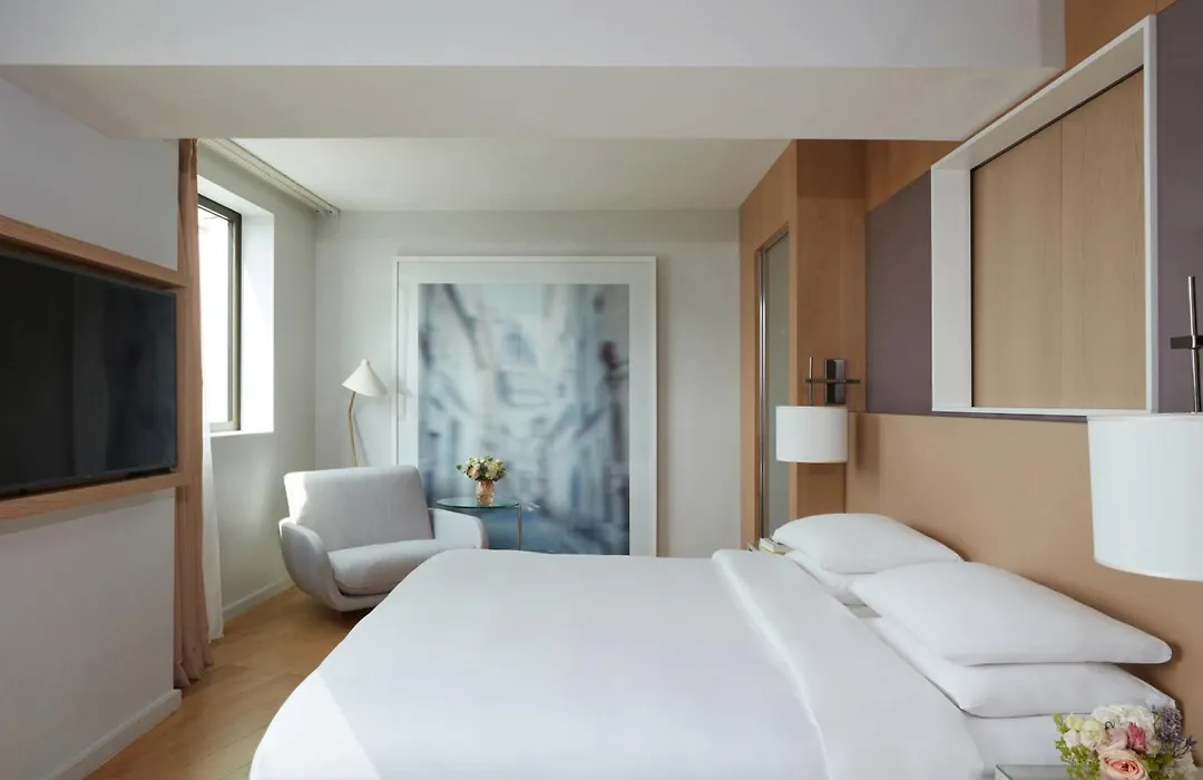 Hyatt Regency Paris Etoile-1